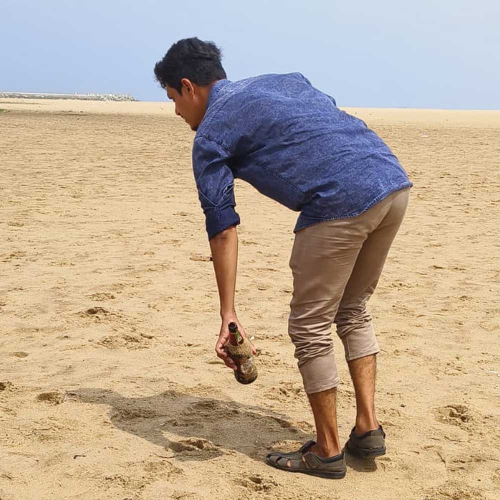 Community participation in beach cleaning campaign - Timeless Foundation