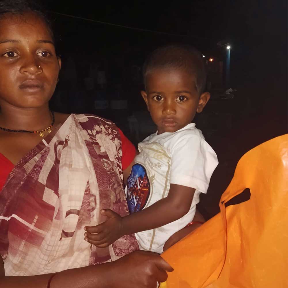 Grocery kit distribution to families - Timeless Foundation